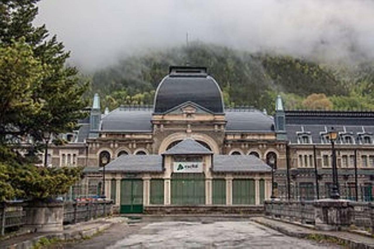 カンフランクMagnifico Atico Duplex Con Vistas A La Montanaアパートメント エクステリア 写真